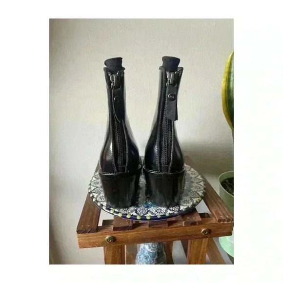 AGL Black Bootie - Picture 2 of 6